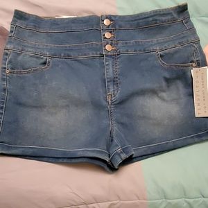 Cute high waist shorts